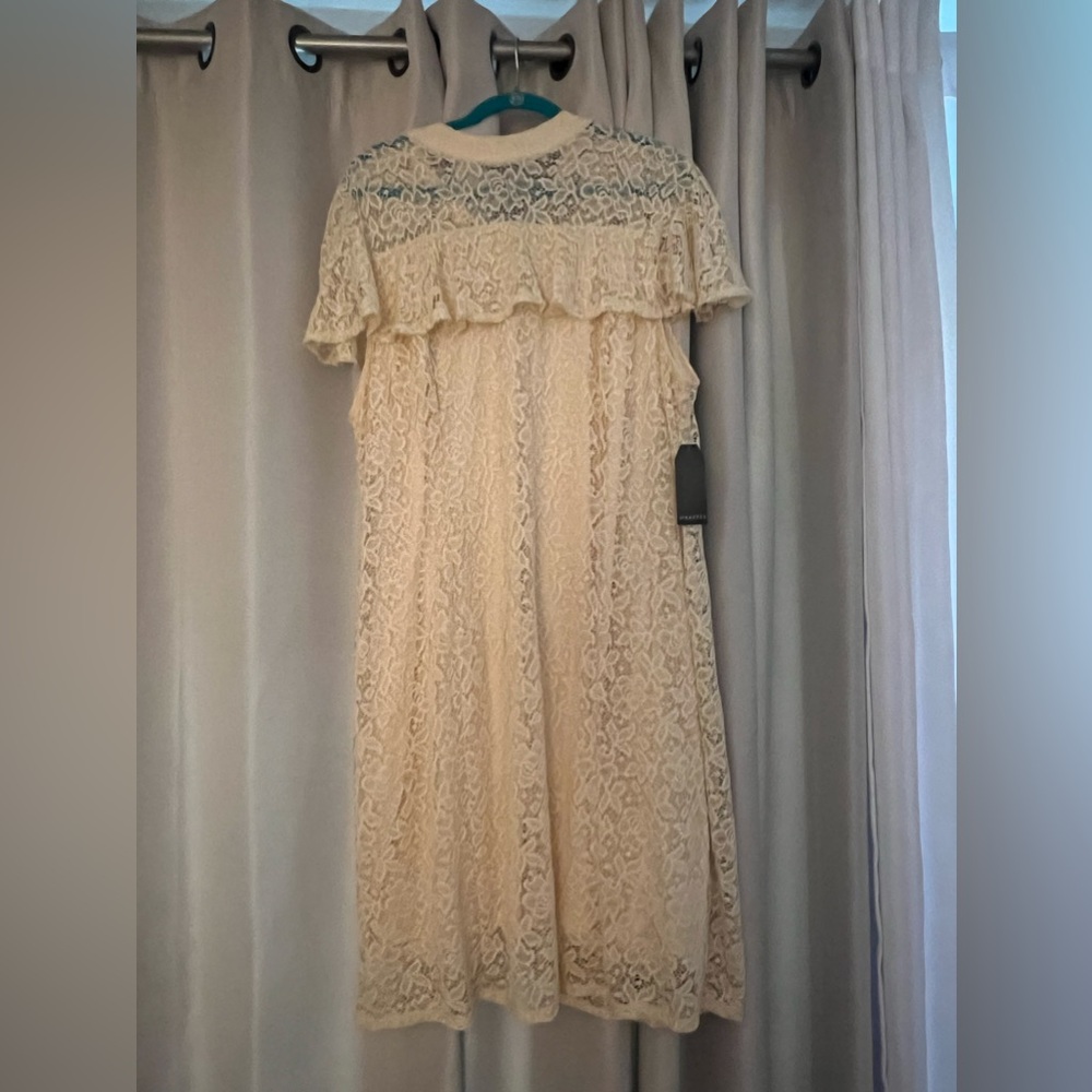 New Lace off white lined dress